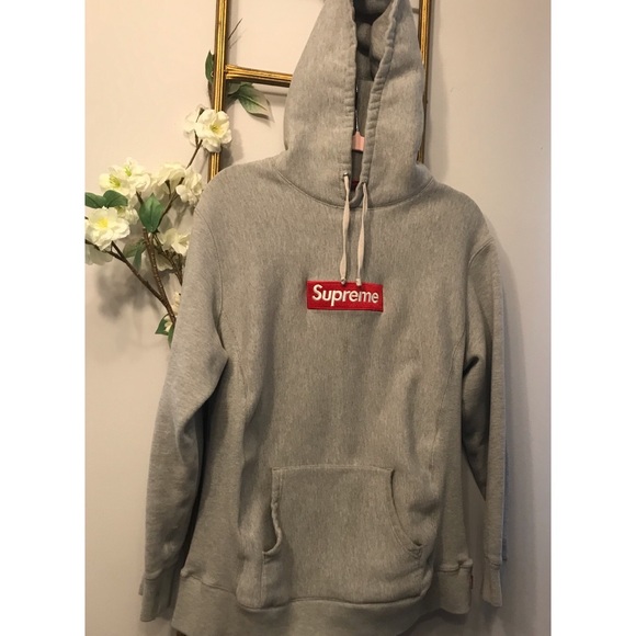PRICE DROP Authentic Supreme Box Logo Hoodie
Heather Grey Size L - Picture 5 of 10